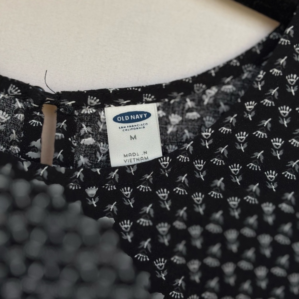 Old Navy Black and White Patterned Mini Dress - Picture 6 of 6